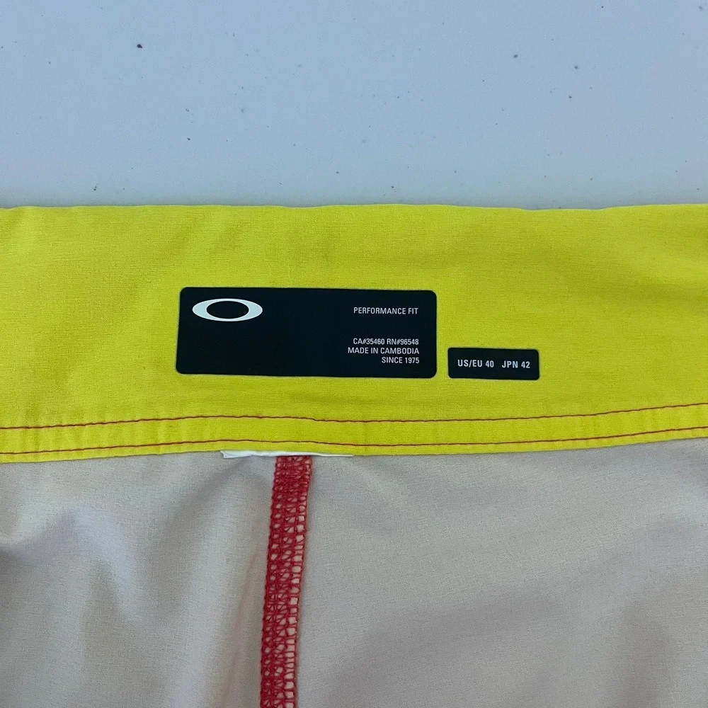 Oakley Mens Performance Fit Board‎ Shorts Yellow Red Palm Tree Sunset Size 40